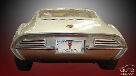Pontiac Banshee concept, rear